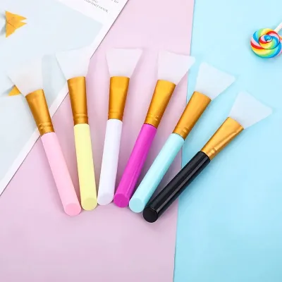 Silicone Brush for Applying Facial Mask (1 pc)